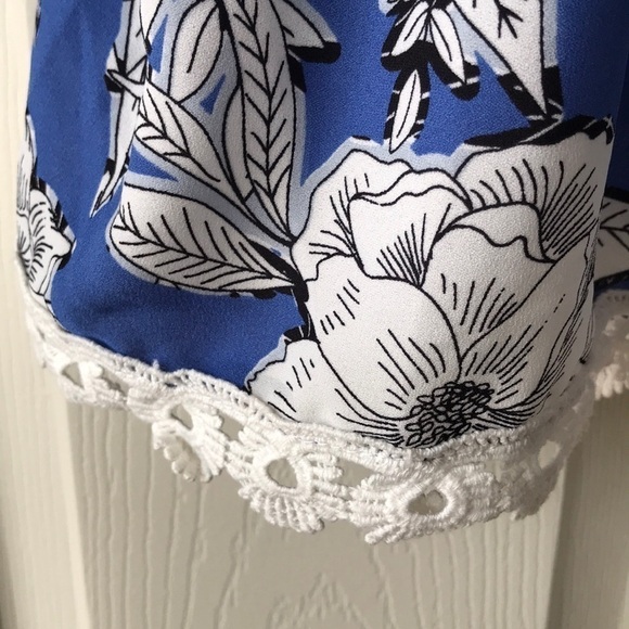 NWT! Lovers + Friends “life’s a beach” blue floral - Picture 6 of 8